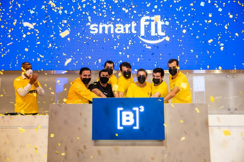 Smart Fit aposta em tecnologia para reter e atrair cliente, diz Corona