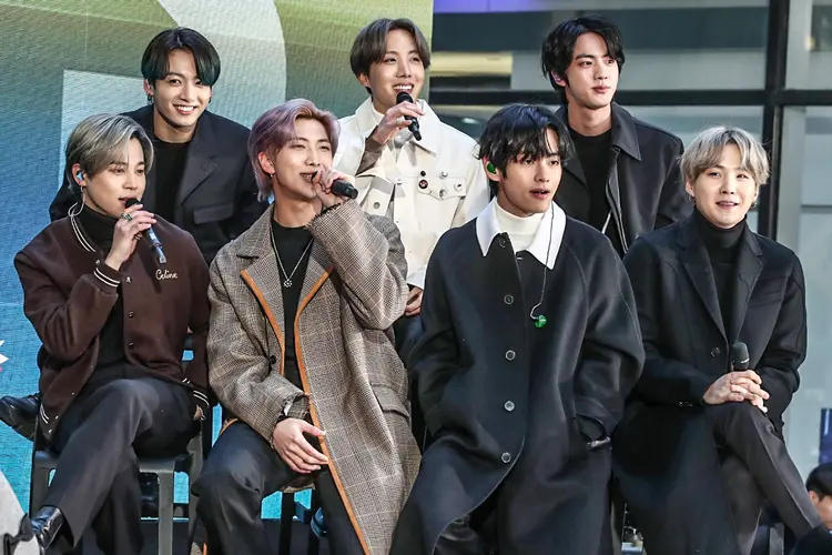 BTS: grupo de sete membros anuncia pausa na carreira para prestar serviço militar obrigatório (Cindy Ord/Getty Images)