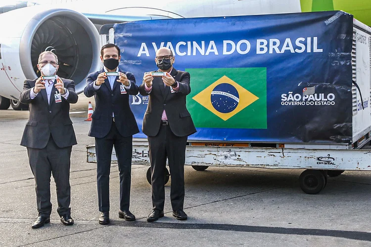 Instituto Butantan pretende continuar a oferecer as vacinas contra a covid-19 a Estados e países da América Latina, após finalizar o contrato de entrega de 100 milhões de vacinas ao Ministério da Saúde. (Governo do Estado de São Paulo/Divulgação)