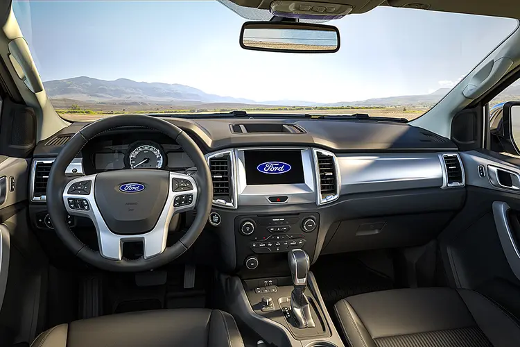 FordPass™ Connect: pelo aplicativo, motorista interage com a picape pelo celular de onde estiver (Ford/Divulgação) (Ford/Divulgação)