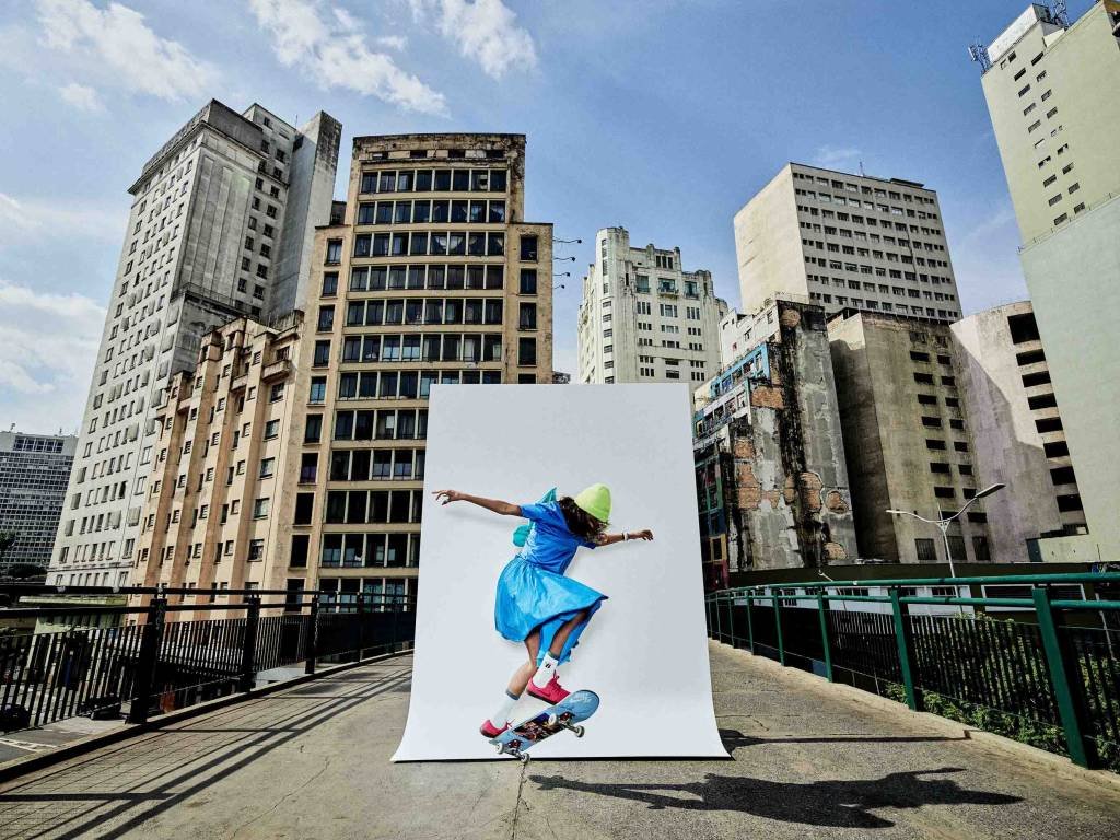 Rayssa Leal: atleta ganha prata no skate e incentiva venda do item  (Nike/Reprodução)