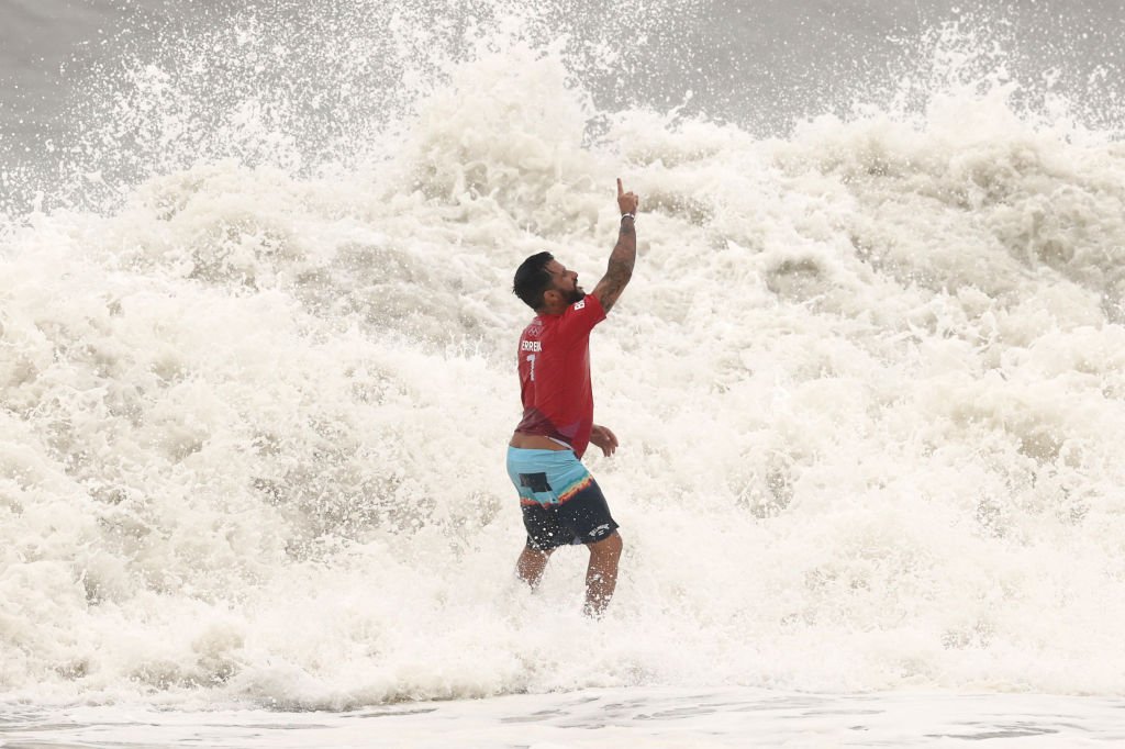 Oitavas de final do WSL têm seis brasileiros na disputa