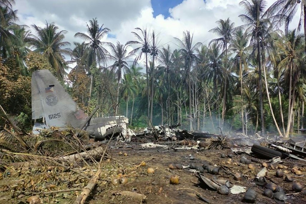 Queda de avião nas Filipinas deixa ao menos 29 mortos