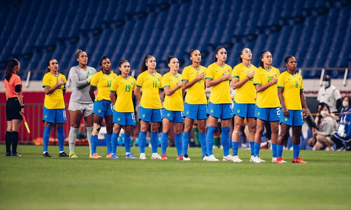 Em jogo de seis gols, Brasil e Holanda empatam no futebol feminino