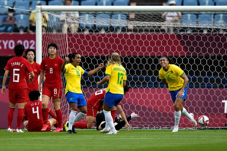 Brasil estreia nas Olimpíadas com goleada da seleção feminina de futebol (Pablo Morano/BSR Agency/Getty Images)