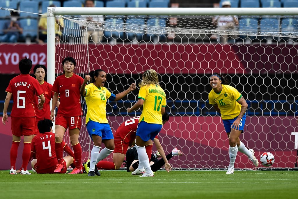 Vivo lança projeto 4% em busca de visibilidade às mulheres no esporte