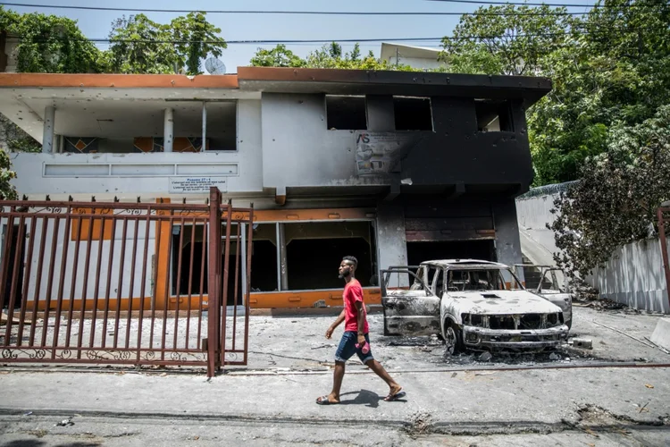 O toque de recolher foi instaurado "devido à deterioração da segurança" em Porto Príncipe (Reprodução/AFP)