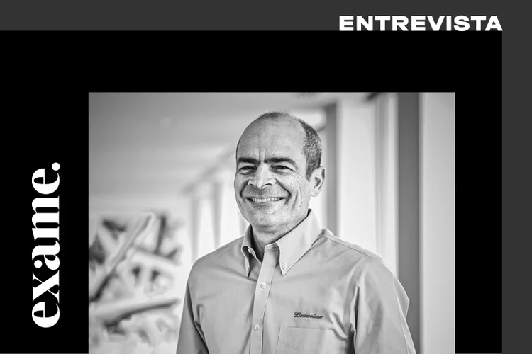 Carlos Brito deixou o comando da cervejaria AB InBev após 15 anos construindo um gigante global. À EXAME, ele afirmou que a cultura da eficiência, da humildade e do senso de dono é atual como nunca (Olivier Anbergen/Divulgação)