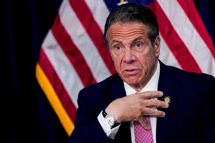 EUA: o relatório mostrou que Cuomo apalpou, beijou e abraçou mulheres sem consentimento e que fez comentários inadequados a um total de 11 delas (Mary Altaffer/Pool/Reuters)