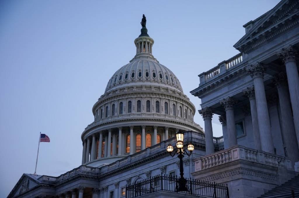 Senado dos EUA vota aprovação de projeto de infraestrutura nesta terça