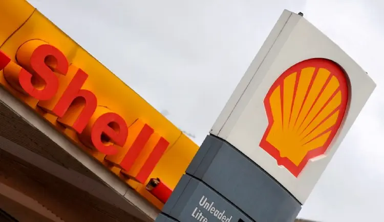 Em reestruturação, Shell quer cortar custos das divisões de exploração de petróleo e gás. (Toby Melville/Reuters)