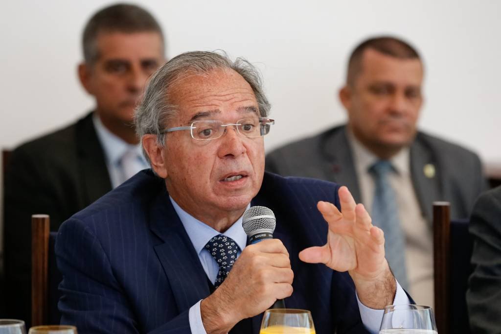 Guedes: pagamento dos precatórios não é exequível e vai parar Brasília