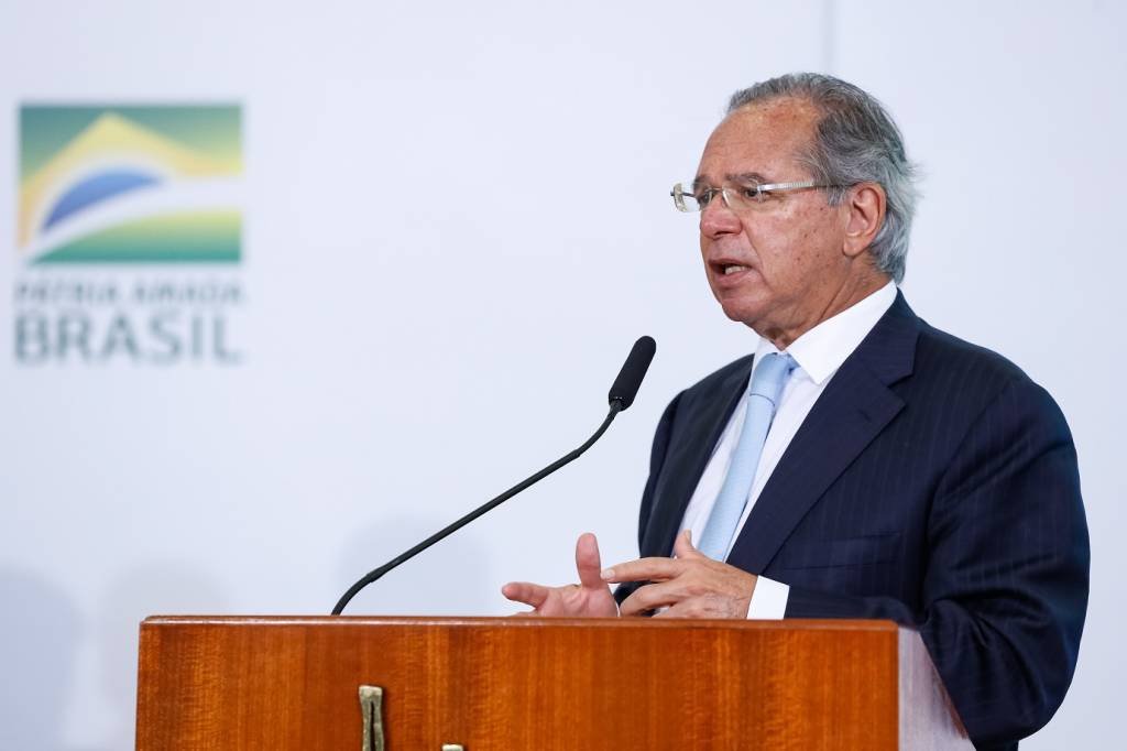 Guedes diz que topa reforma tributária ampla se municípios concordarem