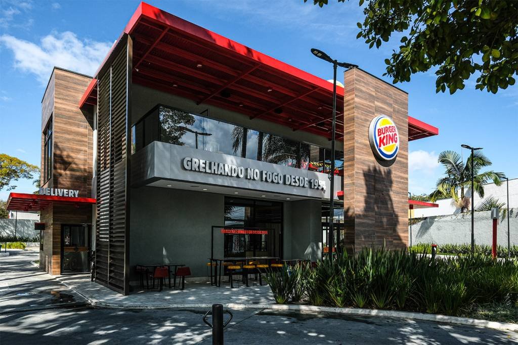 Burger King desiste de assumir operação da Domino's Pizza no Brasil