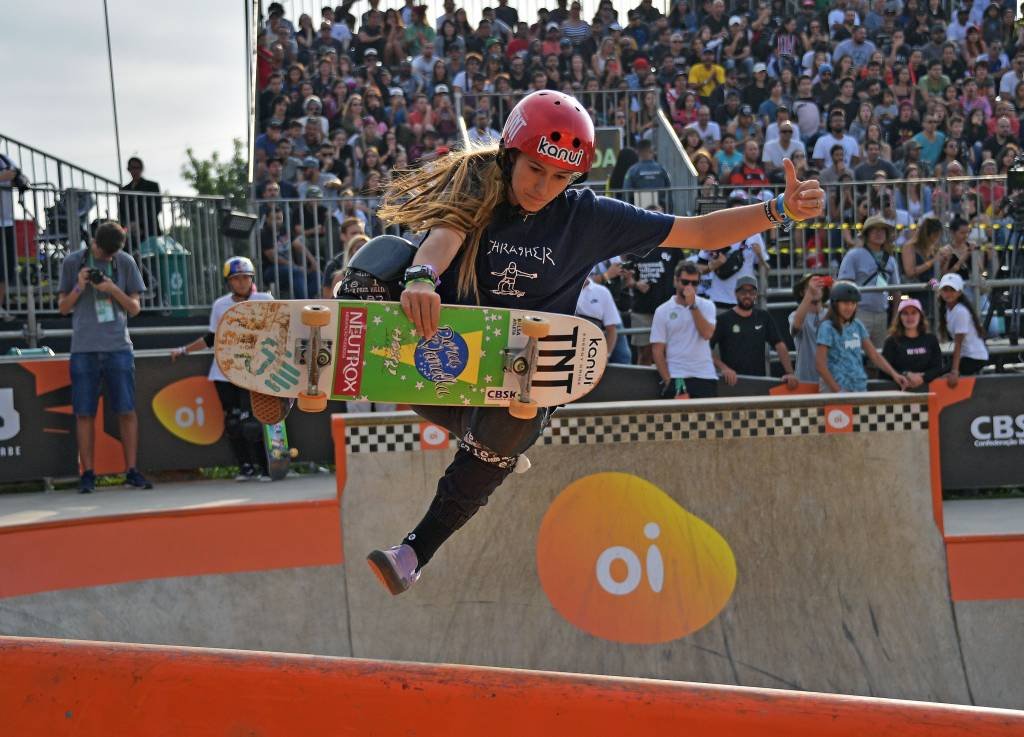 Skate volta ao centro das atenções com Dora Varella na categoria Park