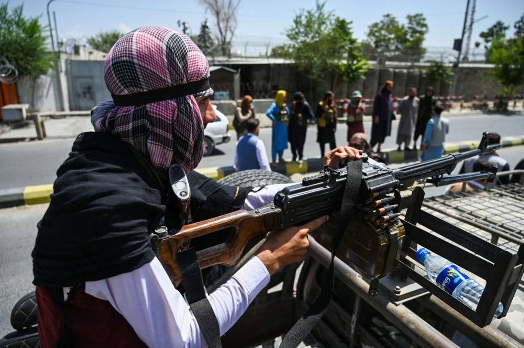 Militante do Talibã em Cabul: Itamaraty informa que não há brasileiros no Afeganistão (WAKIL KOHSAR/AFP/Getty Images)