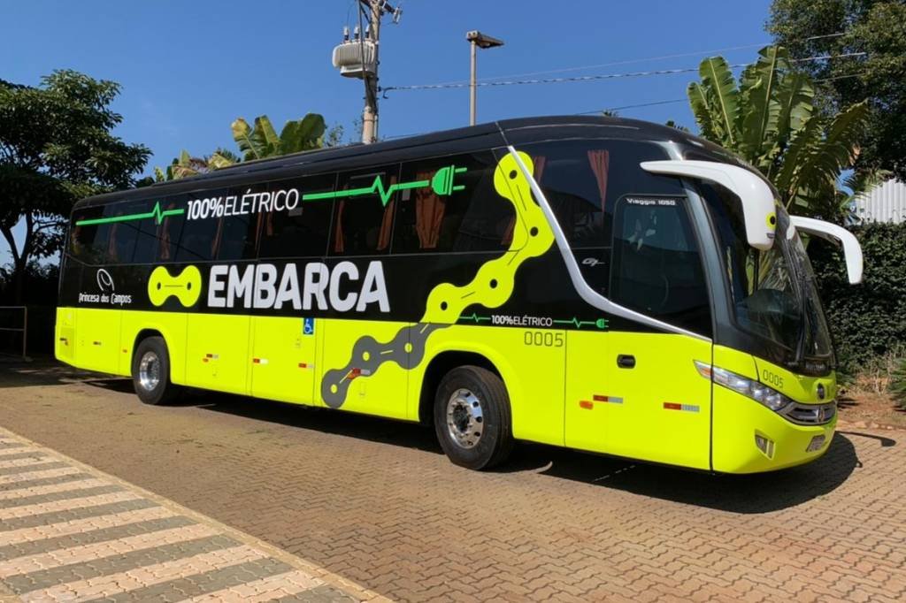 Empresa fará primeira viagem rodoviária com ônibus 100% elétrico no Brasil