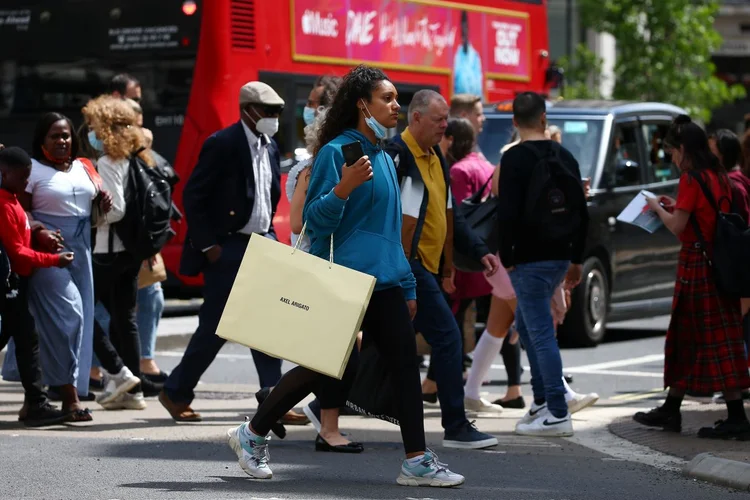 Oxford Circus, em Londres: expectativa de forte retomada econômica (Hollie Adams/Getty Images)