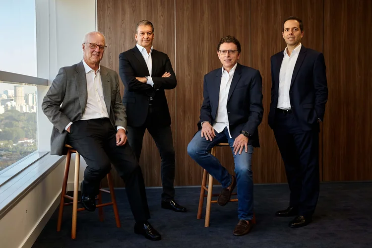 Guga Valente, Caio David, Laércio Cosentino e Rodrigo Vella (a partir da esquerda), sócios-fundadores do Grupo GHT4, um multi family office | Foto: GHT4/Divulgação (Grupo GHT4/Divulgação)