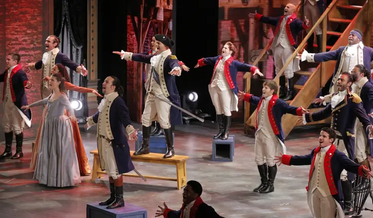 Broadway: teatros poderão abrir para 100% da plateia, mas é necessário estar vacinado.  (Lucas Jackson/Reuters)