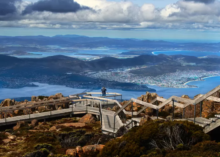 Monte Wellington na cidade Hobart, na região da Tasmania, Australia (Paparwin Tanupatarachai/Getty Images)