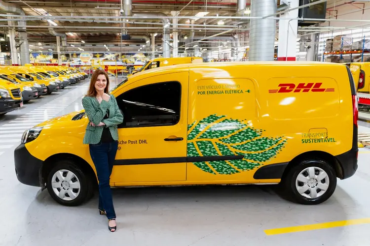 Mirele Mautschke, CEO da DHL Express: “Nos compromissamos a eletrificar em 60% a frota até 2030” (DHL/Divulgação)
