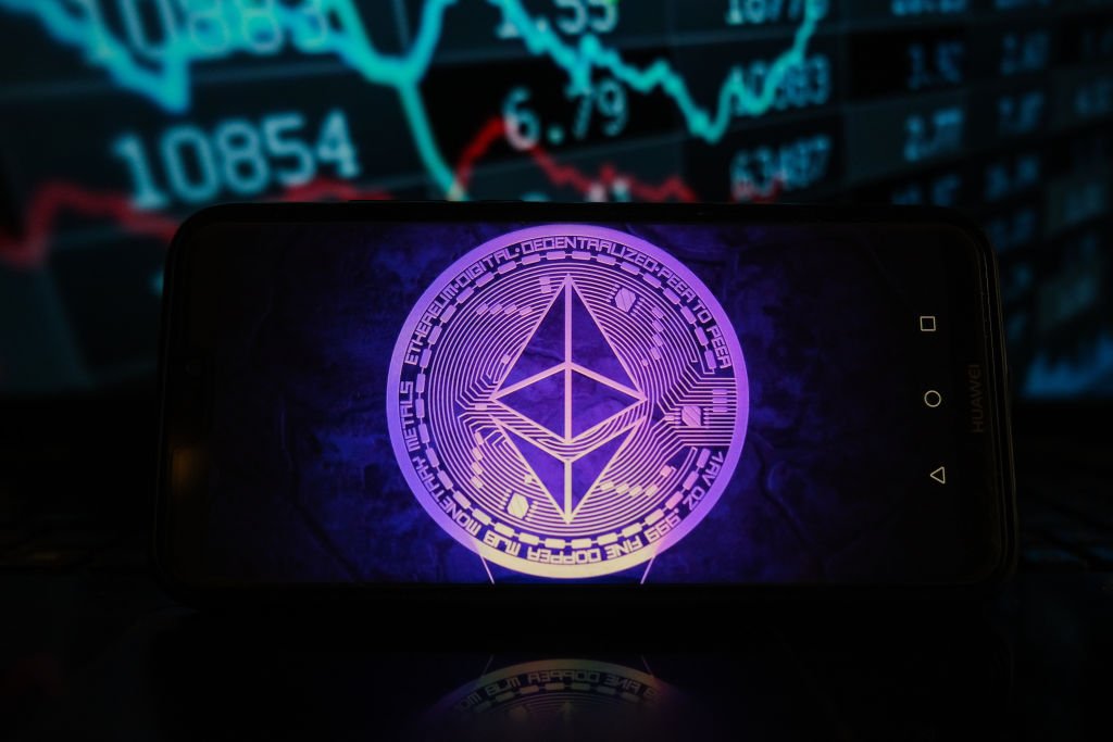 Preço do ether supera os US$4.400 e atinge o maior valor em sua história