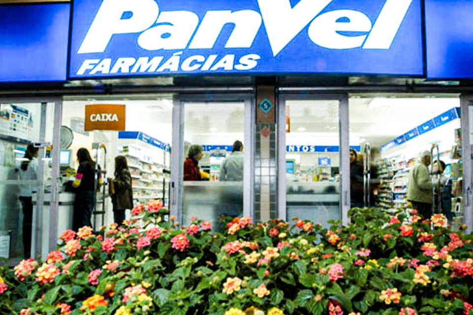 Grupo Dimed, da farmácia Panvel, tem lucro recorde no 2º tri