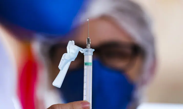 A vacinação contra a Covid-19 começou no dia 19 de janeiro. (Fabio Rodrigues Pozzebom/Agência Brasil)