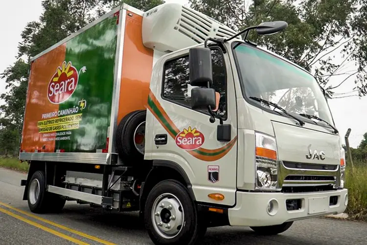 Produtos Seara: transporte em caminhão 100% elétrico e com emissão zero de gases poluentes (JBS/Divulgação)