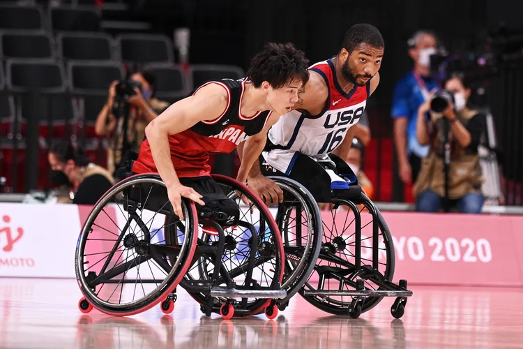 Final masculina de basquete em cadeira de rodas entre EUA e Japão nas Paralimpíadas de Tóquio 2020  (MATSUO.K/AFLO SPORT/Reuters)