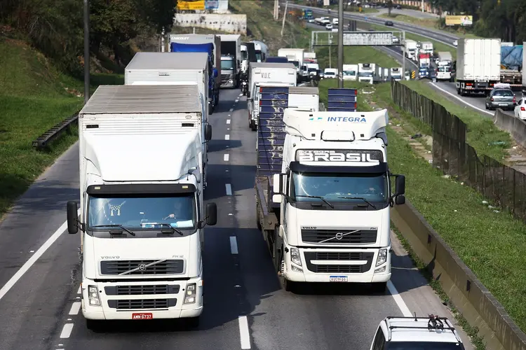 Caminhoneiros estão insatisfeitos com o reajuste no diesel (Carla Carniel/Reuters)