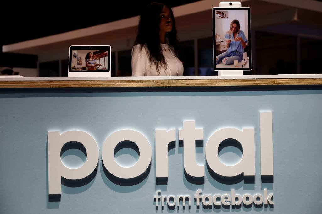 Apostando no home office, Facebook renova linha Portal, de videochamada