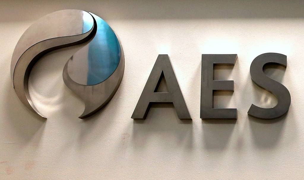 AES Brasil conclui compra de campos eólicos por R$ 1,85 bilhão
