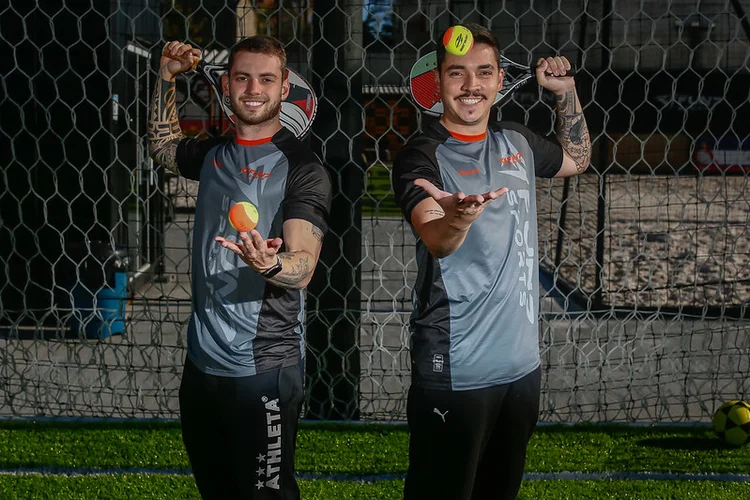 Rafael Correia Viana e Gustavo Cesar Galego, proprietários da Fun7 Sports, de Sorocaba (SP): empresa aberta na pandemia se ajustou aos novos padrões do esporte (Flávio Florido/Sebrae/SP)