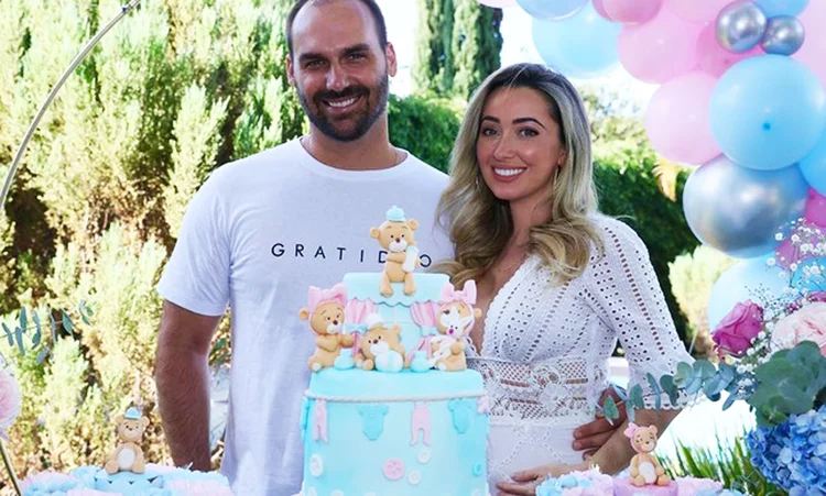Eduardo Bolsonaro e sua esposa Heloísa, que foi diagnosticada com covid-19. (Instagram/Reprodução)
