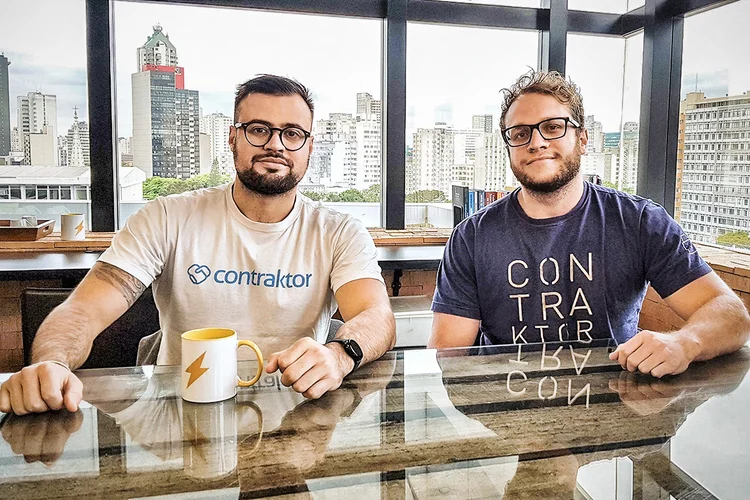 Bruno Doneda e Henrique Flores, da Contraktor: cerca de 10% da receita anual das empresas é perdida com a má gestão deste fluxo documental, sem falar no desperdício do ativo mais importante das pessoas: o tempo (Divulgação/Divulgação)