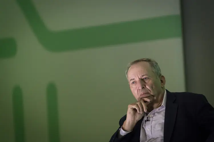 Larry Summers, ex-secretário do Tesouro americano (foto de arquivo): "após uma ampla experiência com alarmes falsos de inflação, há uma tendência natural de correr para o outro lado" (David Paul Morris/Bloomberg/Getty Images)