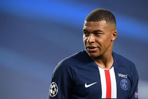 Imagem referente à matéria: Mbappé garante a Chuteira de Ouro após marcar 2 gols contra Real Sociedad