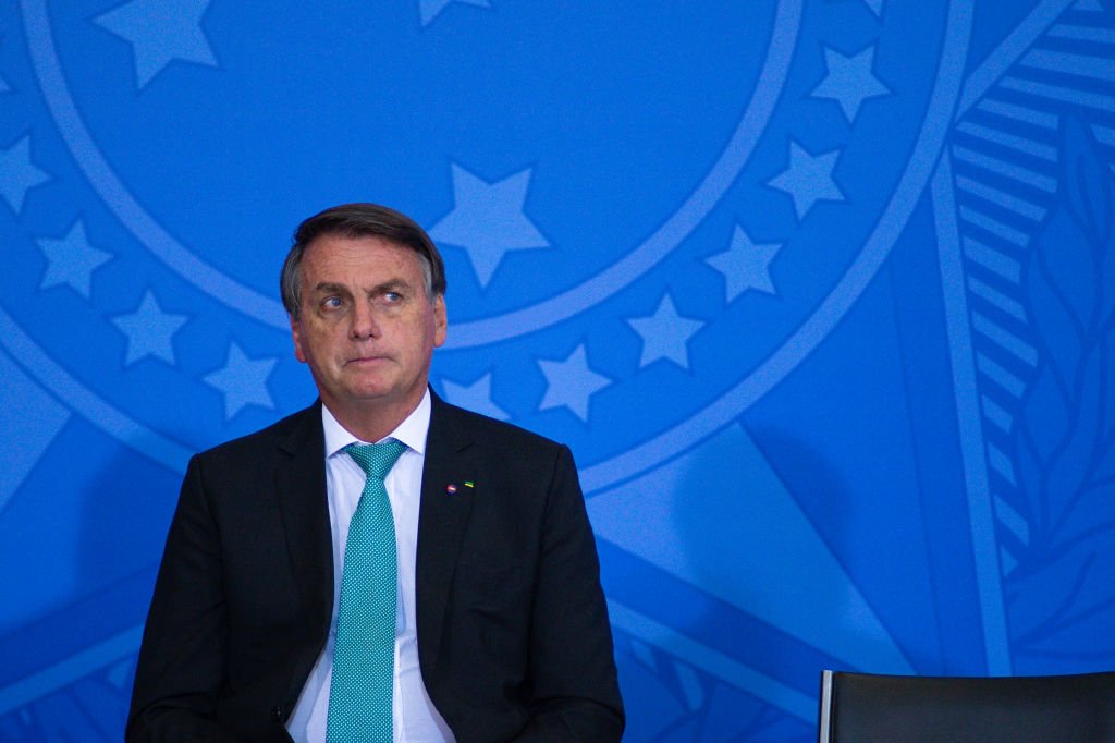 CPI propõe indiciar Bolsonaro por homicídio doloso e outros 11 crimes