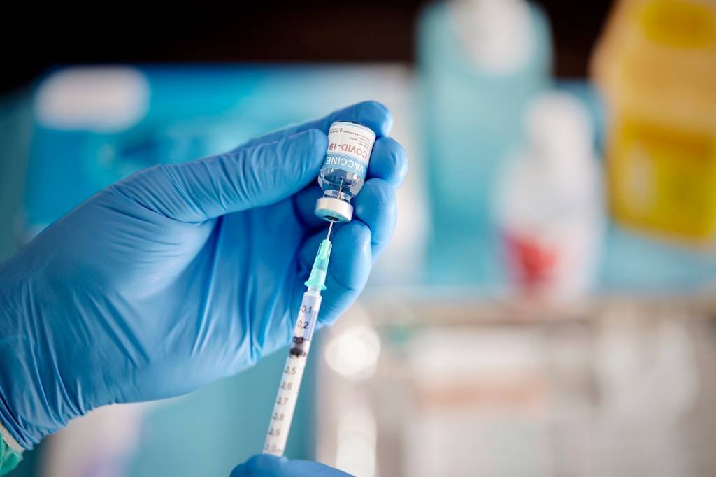SP empata com Mato Grosso do Sul no topo do ranking de vacinados