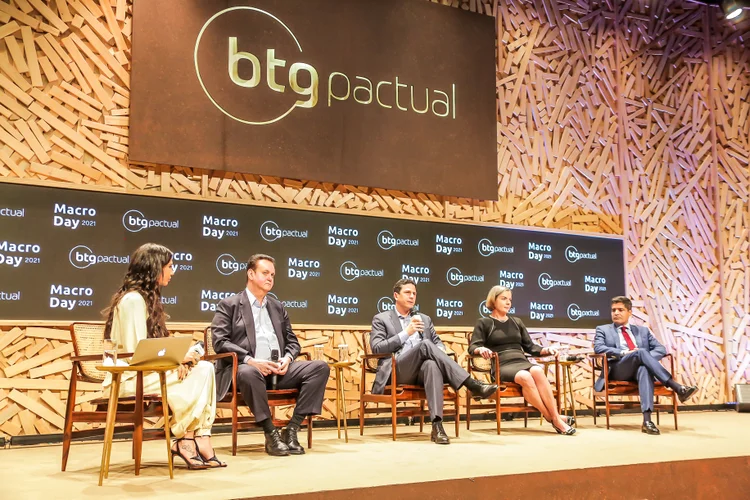 Kassab, Bruno Araújo, Gleisi e ACM Neto. (BTG Pactual/Divulgação)