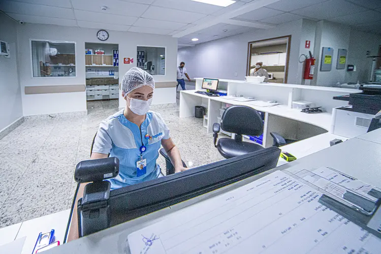 Taxa de internação dos hospitais está em alta no Brasil. (Leandro Fonseca/Exame)