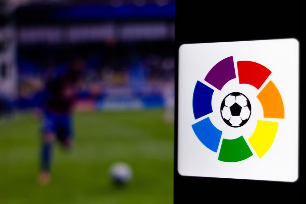 La Liga é responsável pelo campeonato espanhol de futebol com Real Madrid, Barcelona e outros times (SOPA Images/Getty Images)