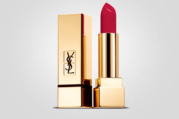 Itens de maquiagem da YSL: o conceito disruptivo do estilista francês inspira também a linha de cosméticos (Divulgação/Divulgação)