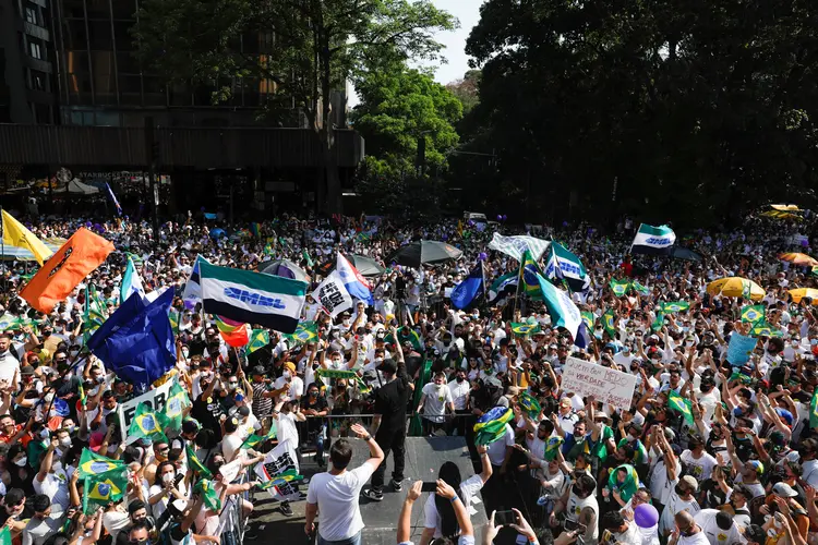 Manifestantes realizaram atos contra o governo do presidente Jair Bolsonaro na avenida Paulista, em São Paulo, São Paulo (Amanda Perobelli/Reuters)