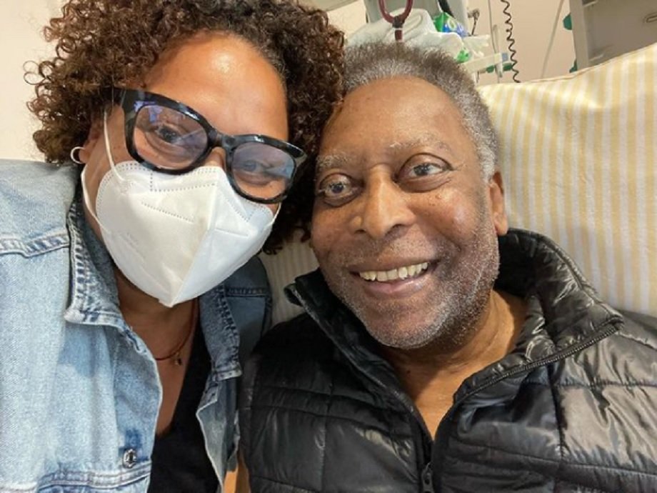 Pelé e filha em penúltima passagem ao hospital (Instagram/Reprodução)