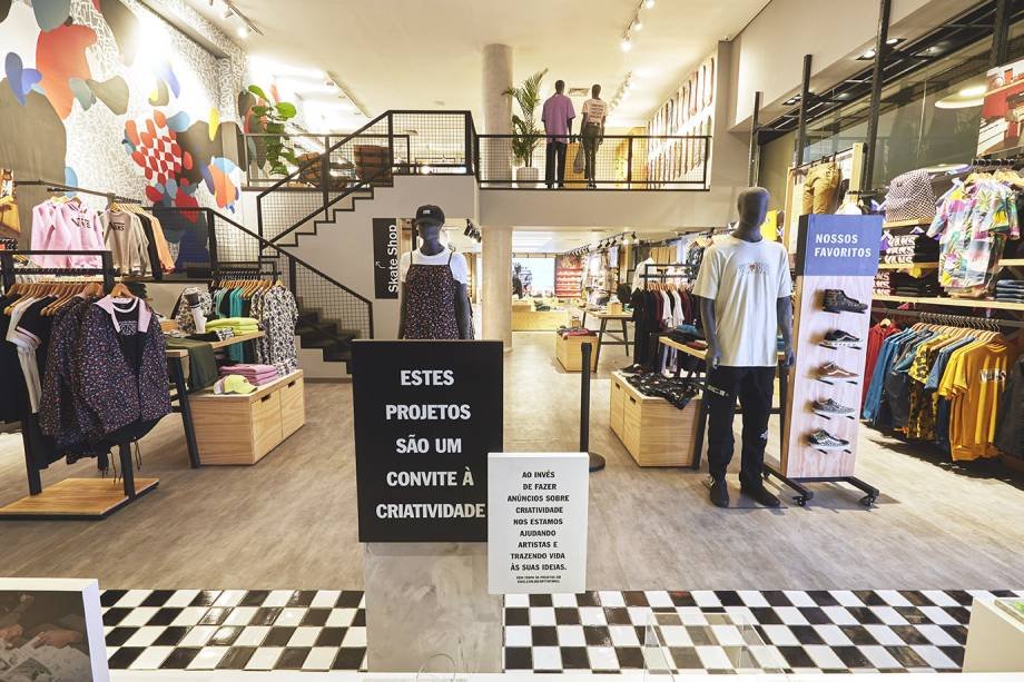 Vans retoma plano de expansão e inaugura primeira loja no litoral paulista  - Mercado&Consumo