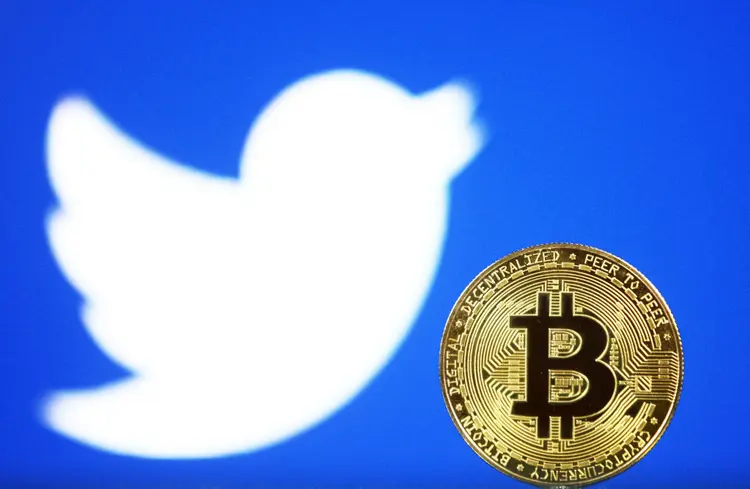 O Twitter também anunciou vagas de emprego que exigem experiência com criptomoedas (NurPhoto/Getty Images)