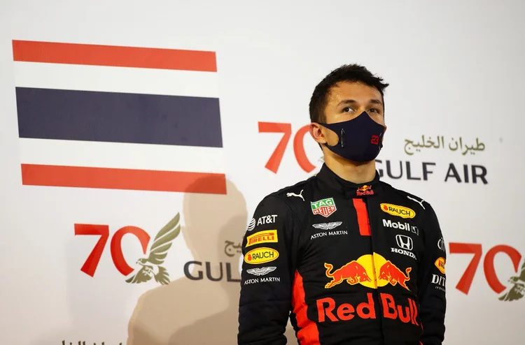 Alex Albon: O tailandês ocupa o lugar que era de George Russell. (Bryn Lennon/Reuters)